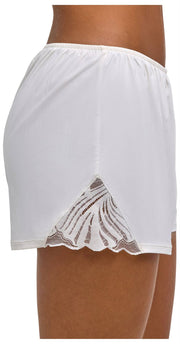 Falke Delicate Touch Shorts - Ivory