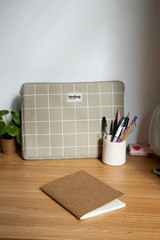 Hindbag Ava Medium 15inch Laptop Case - Sage Green/White Check