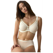 Triumph Signature Sheer Minimizer Bra - Ecru White